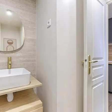 De Charme Rue Lafayette 4p-1br Appartamento