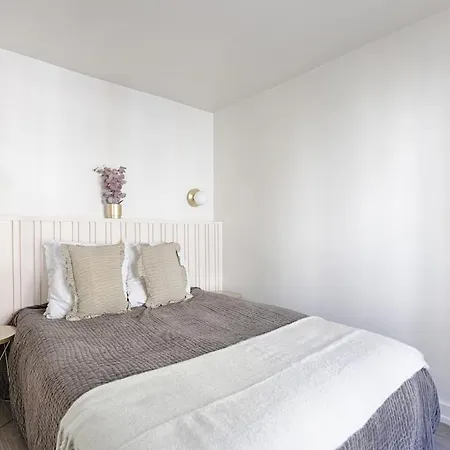 De Charme Rue Lafayette 4p-1br * Parigi